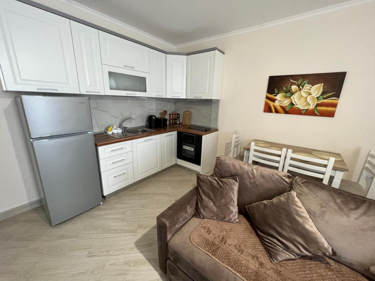 The Wish House Apartment Golem  Luaran gambar