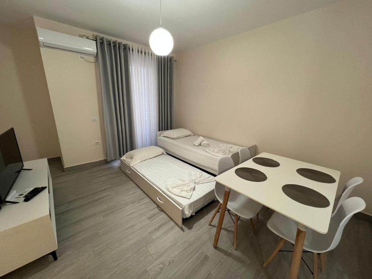 The Wish House Apartment Golem  Luaran gambar