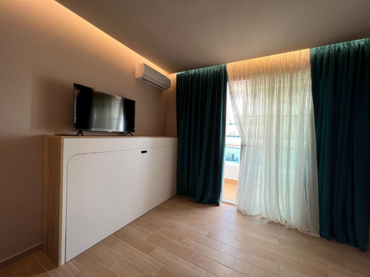 The Wish House Apartment Golem  Luaran gambar