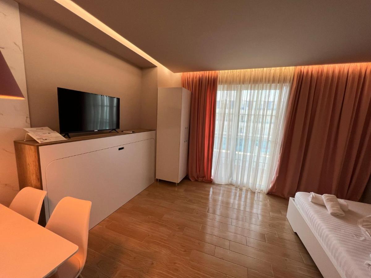 The Wish House Apartment Golem  Luaran gambar