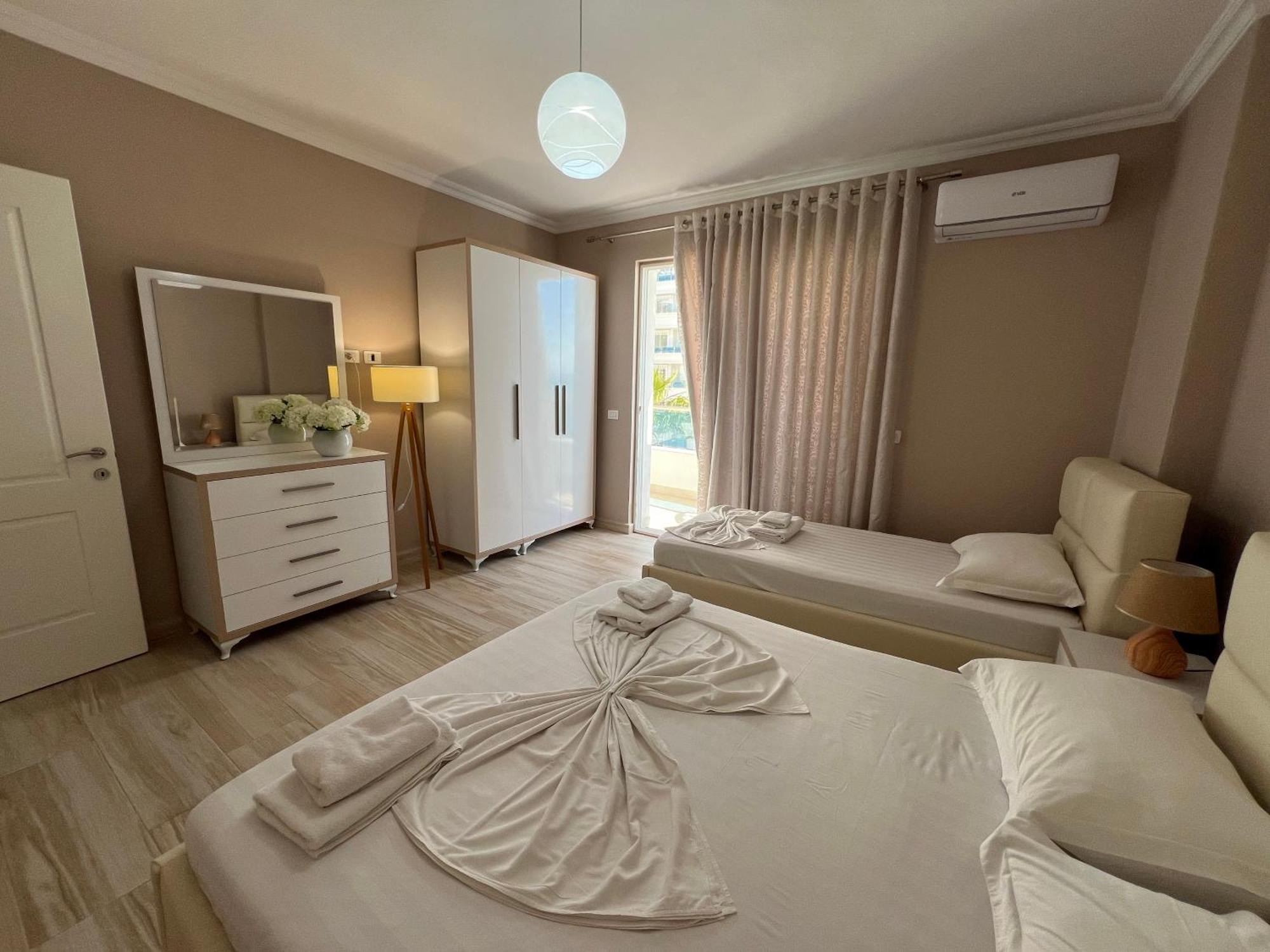 The Wish House Apartment Golem  Luaran gambar